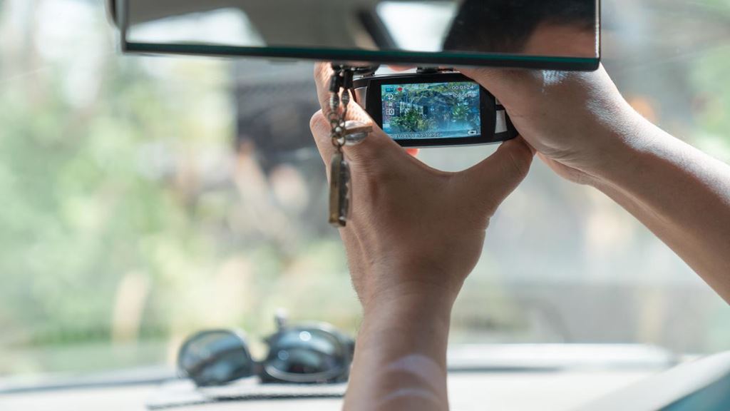 Camera and tracking systems became mandatory in vehicles